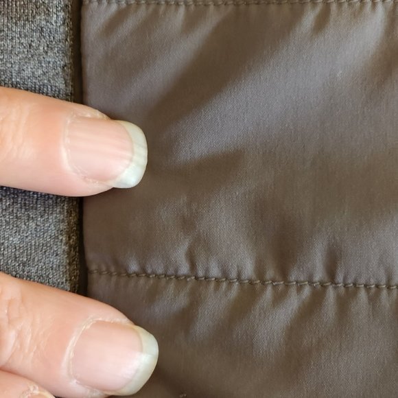 Under Armour Women's Gray Quilted Full-Zip Jacket  | Sz Small Petite - Picture 10 of 10